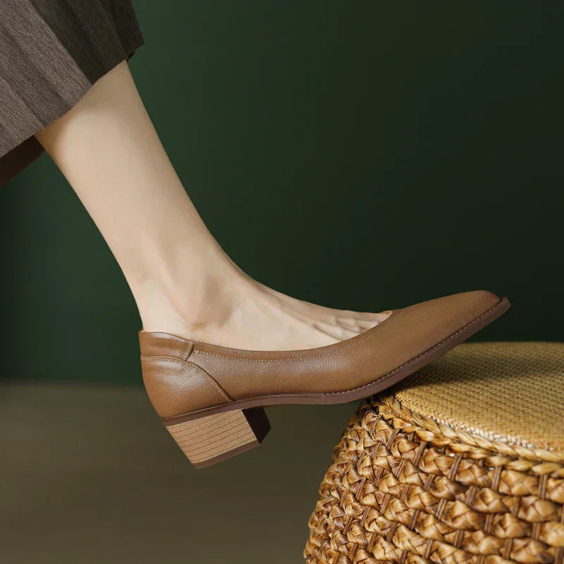 Women's Pointed-Toe Mid-Heel Pumps