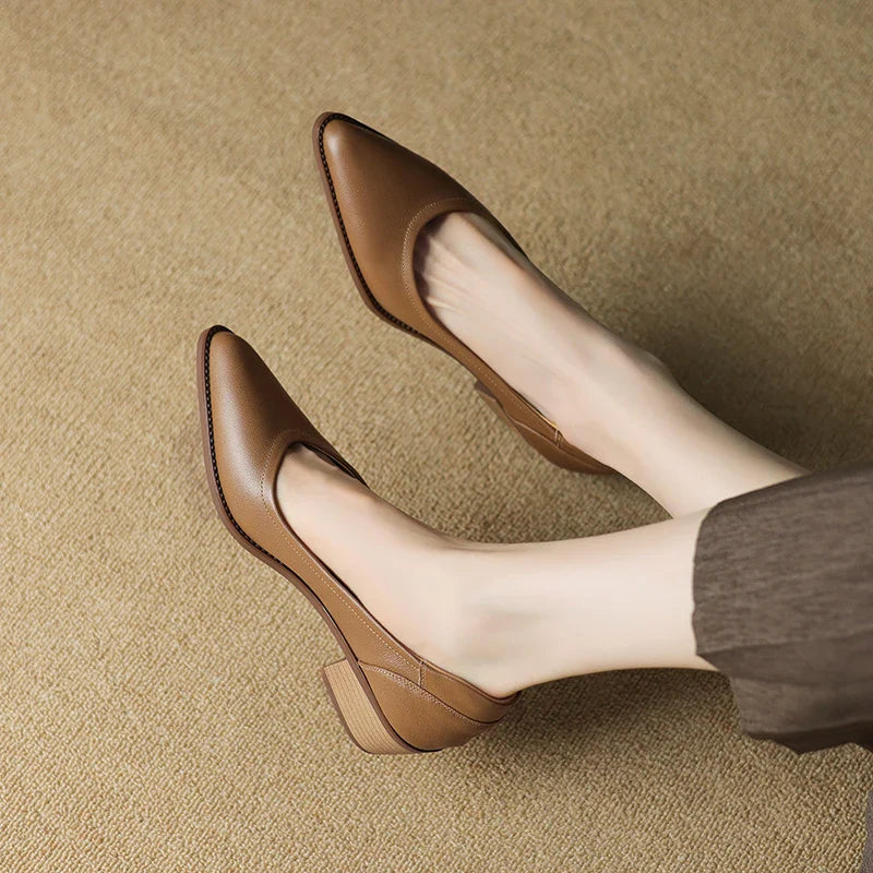 Women's Pointed-Toe Mid-Heel Pumps