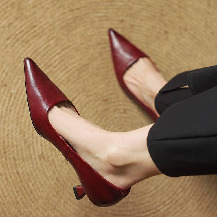 Women's Pointed-Toe Leather Pumps – Formal Heels