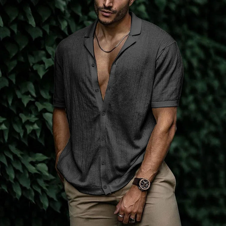 Men's Short Sleeve Button-Down Casual Shirt
