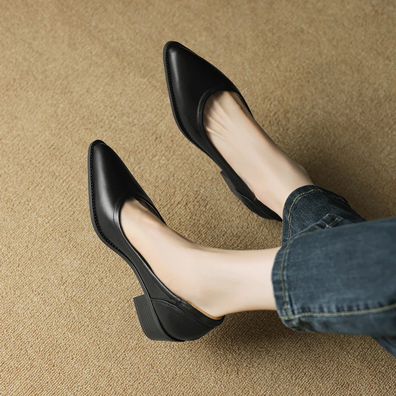 Women's Pointed-Toe Mid-Heel Pumps